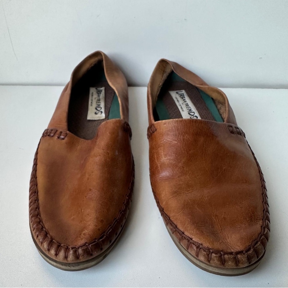 Vintage Urban Trends Loafers: Tan/Brown Leather Slip-Ons, Stitched Edge Sz:7.5